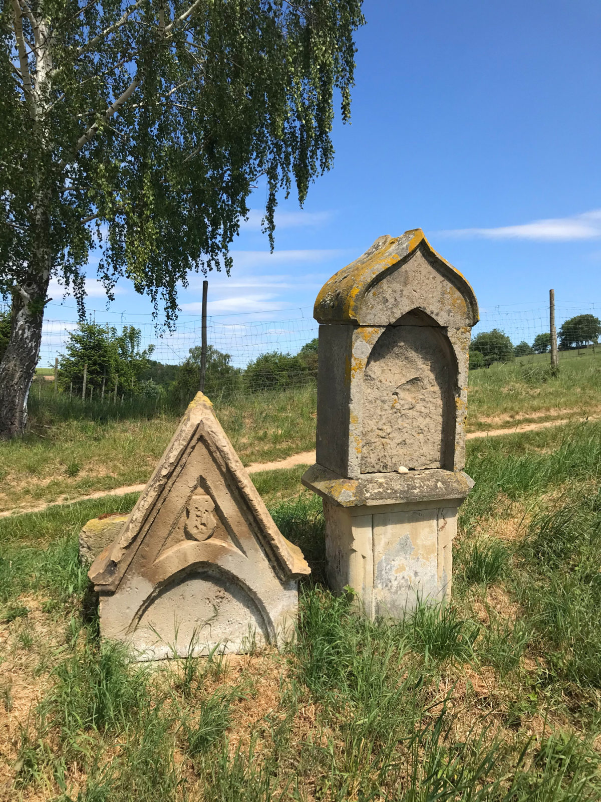 Traumhafter Keberbach, Carlshöhe und sonniges Maifeld